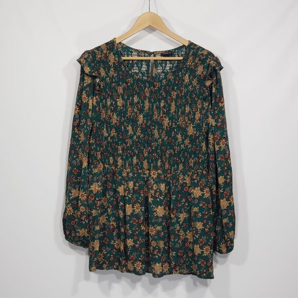 Torrid  Green & Brown Floral Smocked Tunic Blouse  Ruffles on shoulders  Size 2 - Picture 1 of 5
